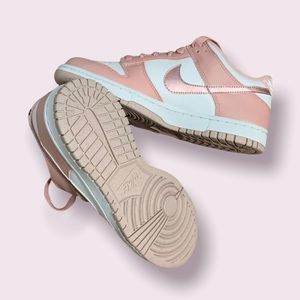 Nike Dunk Low Velvet